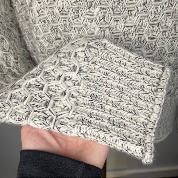 KUT FROM THE KLOTH Honeycomb Sweater Gray Women’s XL - Picture 5 of 10